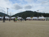 ６①