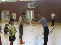 ２